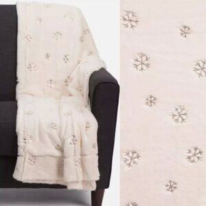 NEW THRO Gold Sequins Snowflakes Ivory Faux Fur Throw Blanket Christmas Holidays